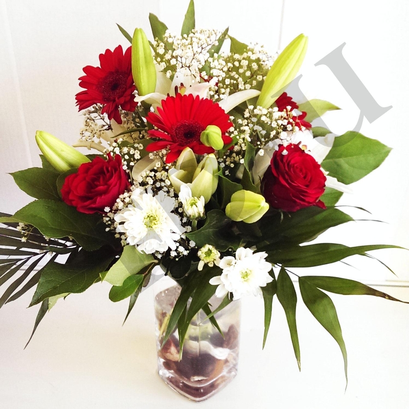 Classic Red Bouquet Flowers Delivery 4 U Southall, Middlesex