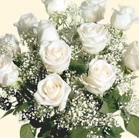 Remarkable Roses Bouquet (White)