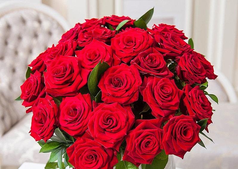 Gracious Grand Prix Roses | Flowers Delivery 4 U | Southall, Middlesex