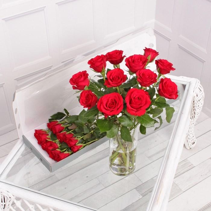 Letterbox 12 Red Roses Flowers Delivery 4 U Southall, Middlesex