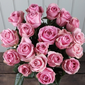 Classic Pink Roses Bouquet