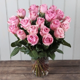 Classic Pink Roses Bouquet