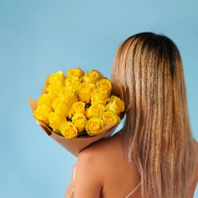 20 Yellow Roses